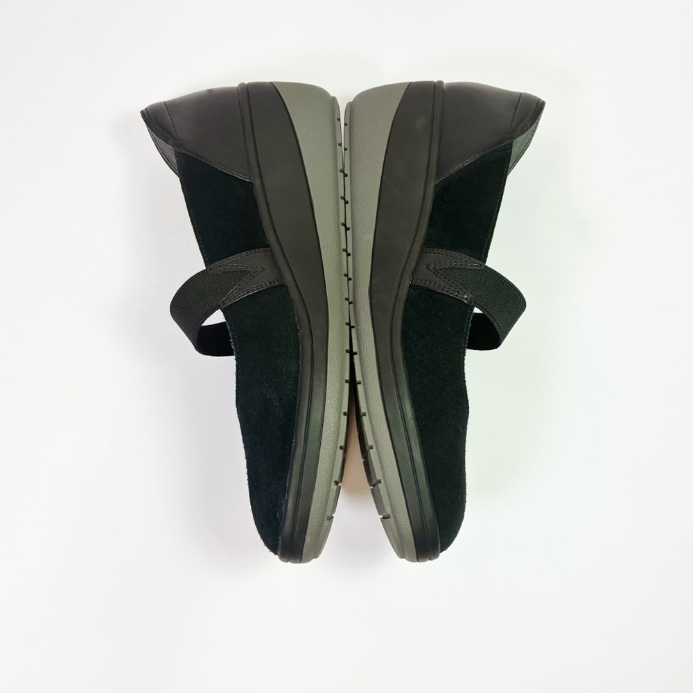 Vionic Judie Orthotic Suede Mary Jane Shoes - Picture 5 of 8